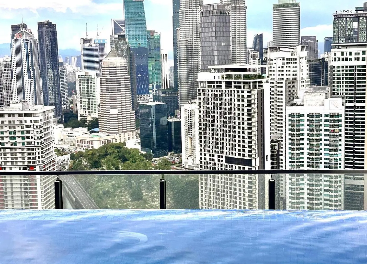 The Luxe Colony Klcc By Ntr Resources Apartment Kuala Lumpur